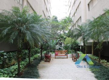 Apartamento · 80m² · 2 Quartos · Conjunto Residencial Pop - Amplo apartamento com 80m² em localização privilegia no Bairro Cerqueira 