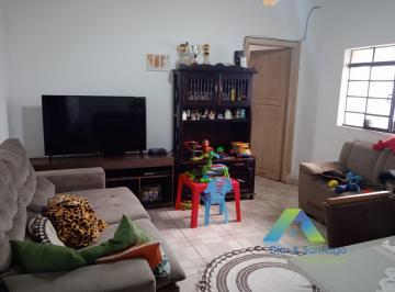 Casa · 200m² · 2 Quartos · 3 Vagas · CASA TERREA À VENDA COM 2 DORMITÓRIOS E 3 VAGAS NA VILA DAS MERCES !!