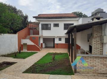 Casa · 130m² · 4 Quartos · 5 Vagas · CASA TÉRREA COM 4 DORMITÓRIOS, 5 VAGAS E PISCINA EM JARDIM DA SAÚDE/SP!