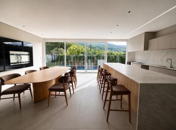 Casa · 275m² · 4 Quartos · 2 Vagas · Casa a venda em Condominio 4 quartos na Pedra Branca