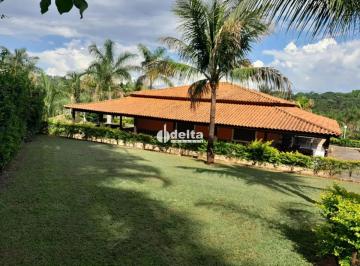 Rural · 5600m² · 4 Quartos · 10 Vagas · Chácara disponível para venda na região rural em Uberlândia-MG