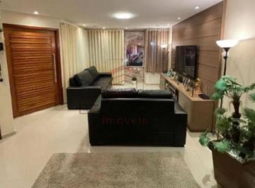 Casa · 197m² · 3 Quartos · 4 Vagas · Sobrado com 3 Quartos e 4 banheiros à Venda, 197 m²