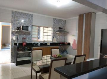 Casa · 120m² · 2 Quartos · 4 Vagas · Casa em Água Branca III, Araçatuba/SP de 120m² 2 quartos à venda por R$ 170.000,00