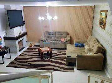 Casa · 290m² · 3 Quartos · 3 Vagas · Casa à venda em Americanópolis com 3 quartos sendo 1 suíte, 3 vagas de garagem.
