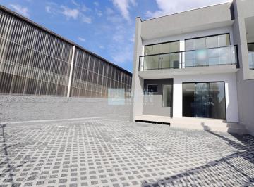 Casa · 149m² · 3 Quartos · 3 Vagas · Amplo sobrado no bairro Escola Agrícola!