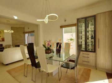 Casa · 249m² · 3 Quartos · 4 Vagas · Casa em Centro, Vinhedo/SP de 249m² 3 quartos à venda por R$ 1.480.000,00