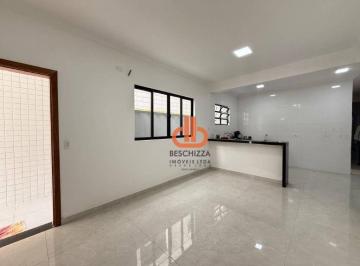 a58762cfeccb196440cd509193feb720dbd49110 · Casa sobreposta baixa, embaré 3 quartos e suíte