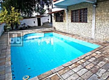 Casa · 290m² · 5 Quartos · 3 Vagas · Casa à Venda em Pechincha Com 5 Quartos 2 Suítes Piscina e Quintal