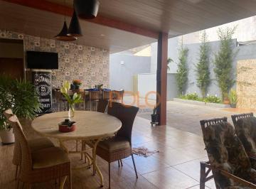 b551da6c2624cf3d5fc42b7bfbed4dba3b0908fb · Casa à venda no bairro São Jorge em Uberlândia