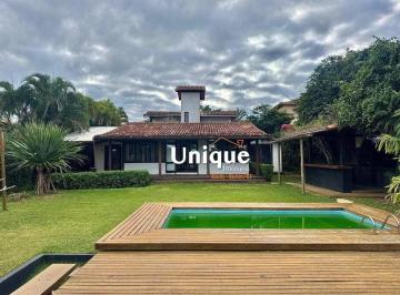 79fd4f669c43650d5377c3714af3ba917cf62d78 · Casa a 50 metros da Praia da Ferradura