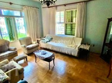 1cad8d0e · Casa, 3 dormitórios, 176 m², em Petrópolis
