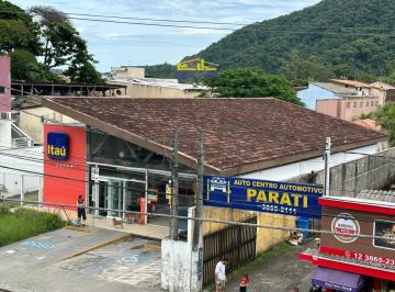 Comercial , São Sebastião · Prédio comercial na avenida para locação anual