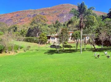 Casa de 6 quartos, Petrópolis · Lindo sítio cercado pela natureza no Cuiabá