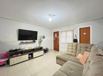 Casa · 114m² · 3 Quartos · 2 Vagas · Casa com 3 suítes, pátio e terraço no bairro Guarujá