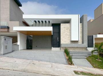 d2c12d0978f330b08fd80888dbb23efaf89e0df6 · Casa 166m², 3 Suítes, Piscina
