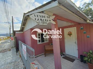 Casa · 264m² · 4 Quartos · 1 Vaga · Casa a 100 metros do mar á venda em Governador Celso Ramos/SC