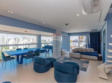 Apartamento · 227m² · 3 Quartos · 3 Vagas · Cobertura duplex totalmente mobiliada de 227 m² com 3 suítes e 3 vagas no Brooklin