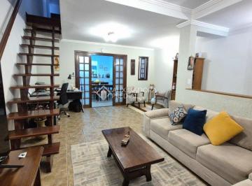 723185_i48qNBJhQQ51e4q9489sr_7231856865dcbea8792.jpg · Sobrado à Venda no Bairro Assunção 3 Dormitórios, 194m², Espaço e Conforto por R$ 698.000