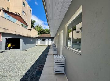 Apartamento · 1 Quarto · Quitinete semi mobiliado, aconchegante para locação!