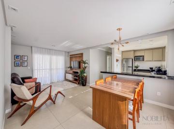 Apartamento · 104m² · 3 Quartos · 1 Vaga · Apartamento à venda no Centro de Balneário Camboriú, 3 Quartos