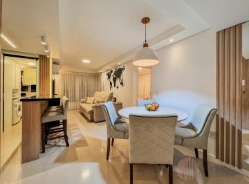 Apartamento · 2 Quartos · 2 Vagas · Apartamento em frente ao Balneário Shopping, em Balneário Camboriú/SC