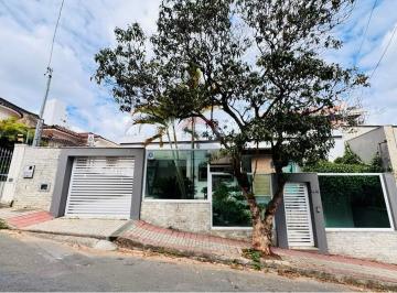 Casa · 208m² · 3 Quartos · 3 Vagas · Alugue sua casa dos sonhos no Bom Pastor, 3 quartos, área gourmet e muito conforto, 3 vagas de garag