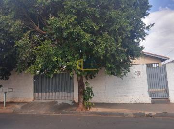 Casa · 389m² · 4 Quartos · 2 Vagas · Conforto e versatilidade em um so lugar