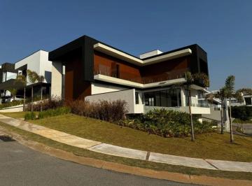 Casa · 480m² · 4 Quartos · 4 Vagas · Residência em condomínio no Green Valley: 4 quartos, 4 suítes, 3 salas, 6 banheiros e 480m² - Votora
