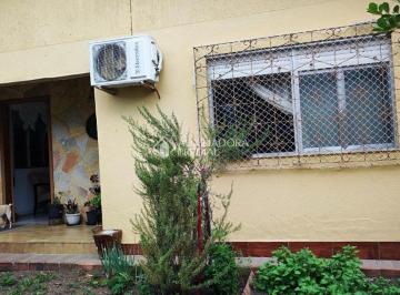 725356_ir1587st24_725356687441d39aad8.jpg · ? Casa ampla com excelente potencial - 220m² de terreno e 150m² de área construída