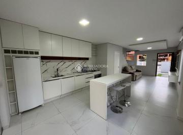 Casa · 110m² · 3 Quartos · 1 Vaga · Sobrado 3 dormitórios MOBILIADO na Praia dos Ingleses - pronto para morar