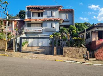 30297184_g.jpg ·
Casa com ótima localização, localizada no centro em lugar tranquilo