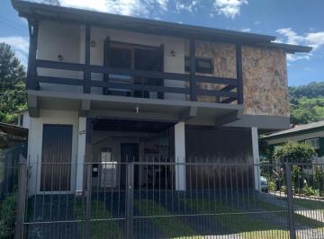 Casa · 3 Quartos · 2 Vagas · Linda residência localizada em Igrejinha, bairro nobre no Loteamento Neubarth !!!