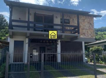 Casa · 3 Quartos · 2 Vagas · Linda residência localizada em Igrejinha, bairro nobre no Loteamento Neubarth !!!