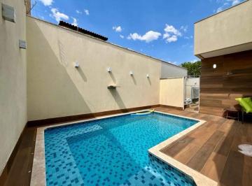 Casa · 260m² · 4 Quartos · 2 Vagas · CASA NOVA NA QUADRA 307 SUL (ARSO 33), COM 260M, 4 QUARTOS SENDO 3 SUÍTES PLENAS E UMA ÁREA GOURMET