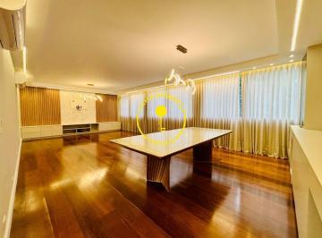 Apartamento · 245m² · 4 Quartos · 3 Vagas · Apartamento Espetacular com Espaços Amplos e Sofisticação em Cada Detalhe.