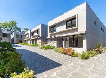 Casa · 838m² · 4 Quartos · 6 Vagas · Casa de alto padrão na Granja Julieta - 4 Suítes