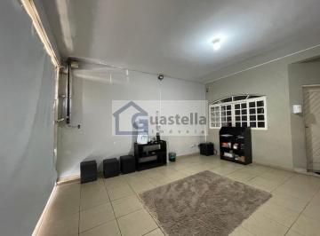 Casa · 209m² · 3 Quartos · 2 Vagas · Sobrado à Venda em Assunção, SBC: 3 Dorms, 209m², R$885mil