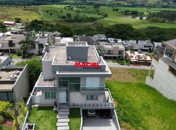 Casa · 443m² · 3 Quartos · 5 Vagas · Sobrado impecável no Residencial Jaguary (Urbanova) - 3 suítes / 5 vagas / piscina