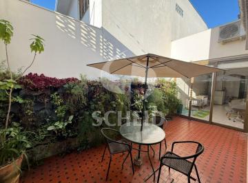 Comercial · 222m² · 4 Quartos · 4 Vagas · Sobrado comercial à venda na Granja Julieta, 220 m², 6 salas, 3 banheiros, 4 vagas.