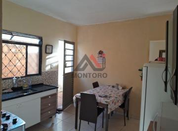 Casa · 236m² · 2 Quartos · 1 Vaga · Casa Padrão em Araraquara