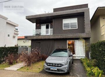 db2c90bc7292651c58a281c808f6900f75082c39 · Linda casa em condomínio de alto padrão  no Umbará