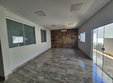 Casa · 300m² · 4 Quartos · 2 Vagas · Casa com 4 quartos à venda, Bairro Osvaldo Rezende - Uberlândia/MG