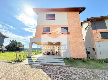 Casa · 240m² · 5 Quartos · 2 Vagas · Casa mobiliada em Condomínio