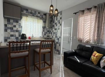 Casa · 80m² · 1 Quarto · 1 Vaga · CASA MOBILIADA COM 1 DORMITÓRIO/VAGA PARA ALUGAR NA VILA EMA