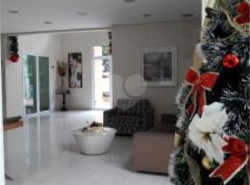 Apartamento de 3 quartos, São Paulo · Apartamento de 95m² com varanda gourmet a poucos metros do metrô Santana.