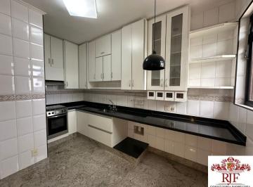 Foto 01 · Venda de casa no Centro de Bragança com 3 dormitórios com Suíte e Closet