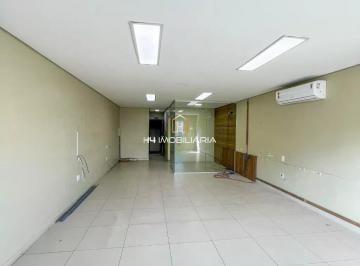 4e794c4b4f1ebe96422b541c9588a257.jpg · Sala comercial disponível para locação na Praça Adami, Centro -Itabuna/BA - SA564