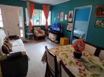 703027_im54r_70302768765f99d5e45.jpg · Casa à venda 2 quartos 4 vagas no bairro Nonoai