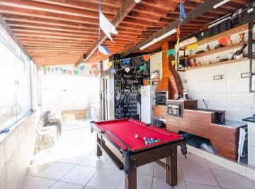 Apartamento · 65m² · 3 Quartos · 2 Vagas · Espaçosa cobertura do tipo sem condomínio com 64,71m², no Jardim Santo Antônio, em Santo André.