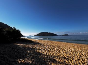 Imagem do Imóvel · Lote frente mar na Praia do Prumirim liberado